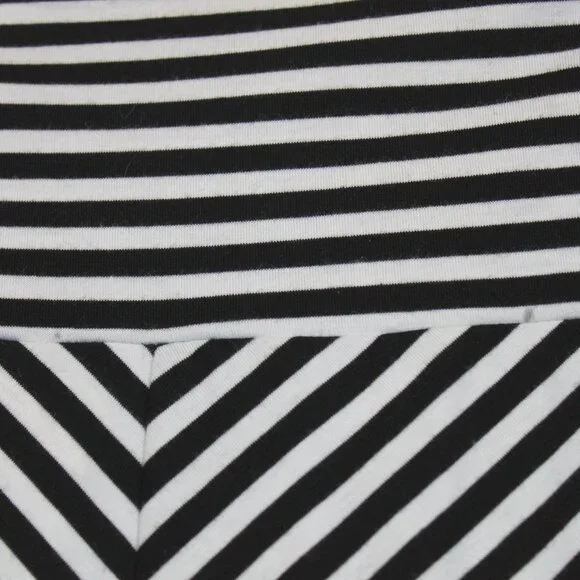 Faded Glory Black White Striped Skirt - Picture 5 of 6